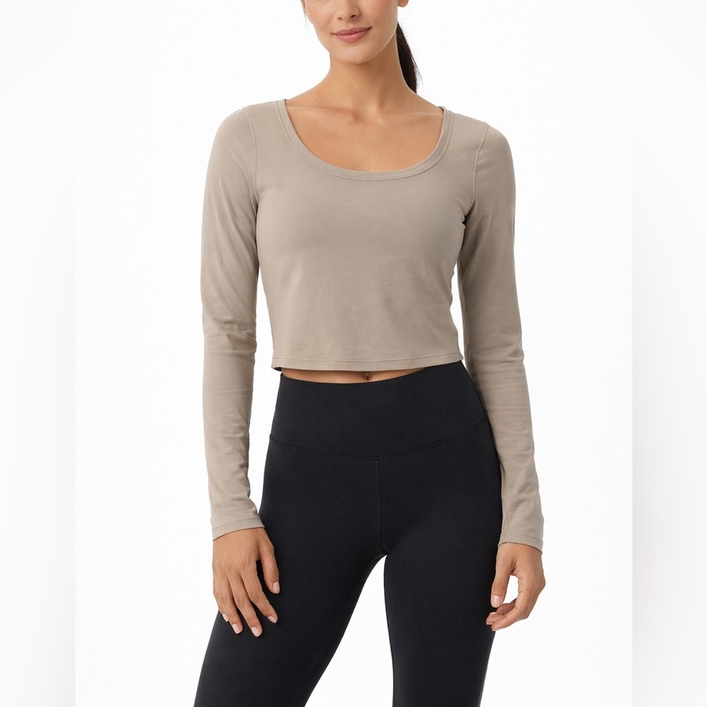 Athleta Transcend Contrast Stitch Top | NWT | Size Small | Bone